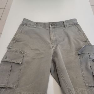 Gap cargo shorts